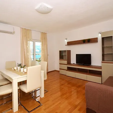 Appartement Uljevic-close To The