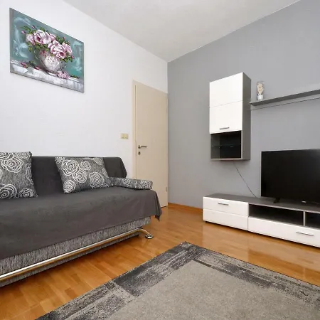 Uljevic Apartman *