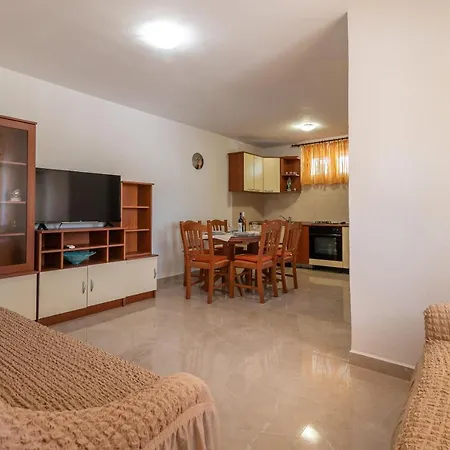 Appartement Uljevic-close To The *