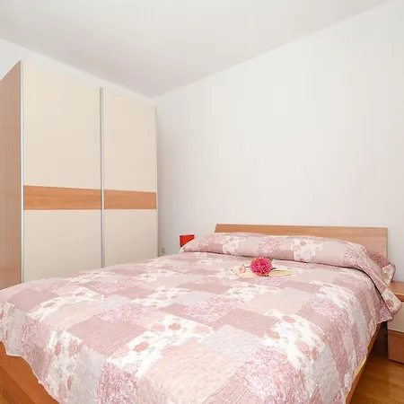 Uljevic-close To The Apartamento *