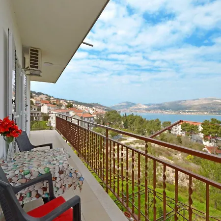 Appartement Uljevic-close To The Trogir