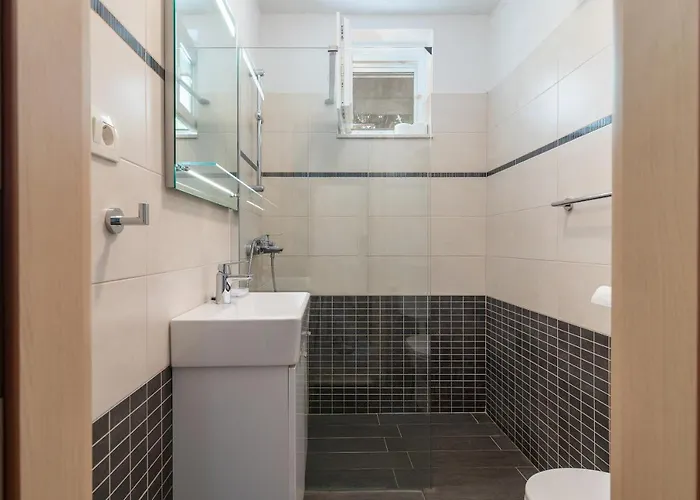 Uljevic-close To The Appartement Trogir