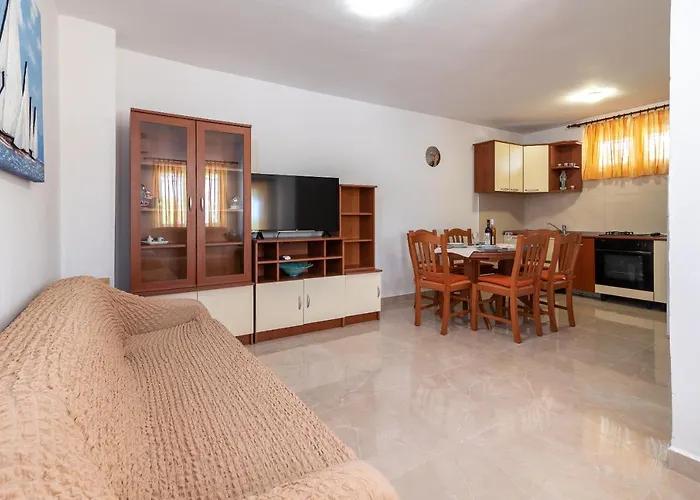 Appartement Uljevic-close To The Trogir