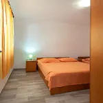 Uljevic-close To The Διαμέρισμα