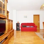 Uljevic-close To The Τρογκίρ