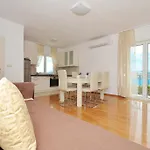 Διαμέρισμα Uljevic-close To The *