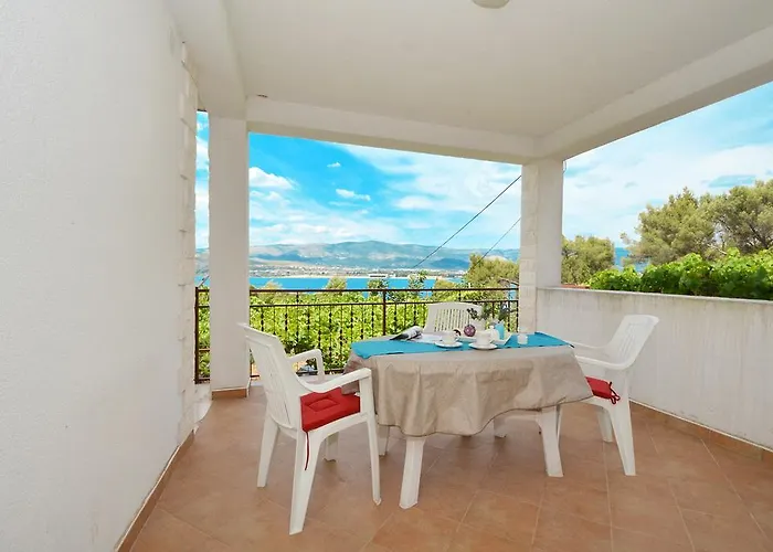 Uljevic-close To The Appartement Trogir