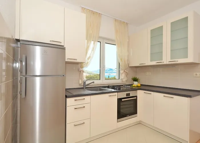 Appartement Uljevic-close To The Trogir